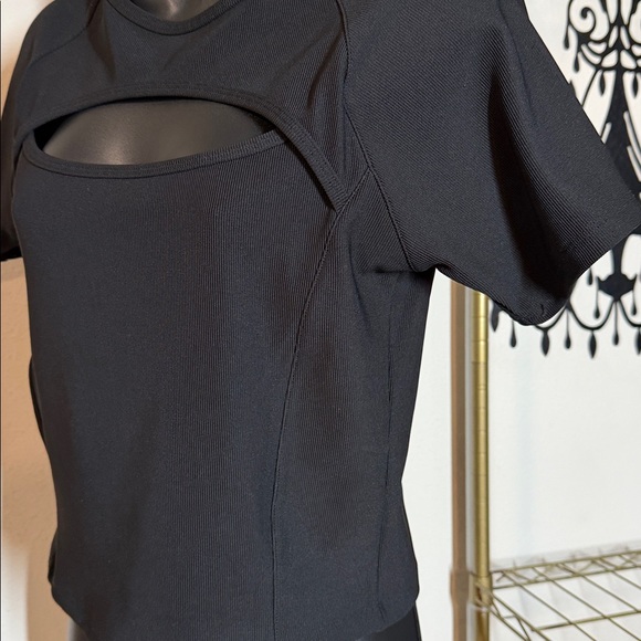 Top - Picture 6 of 7